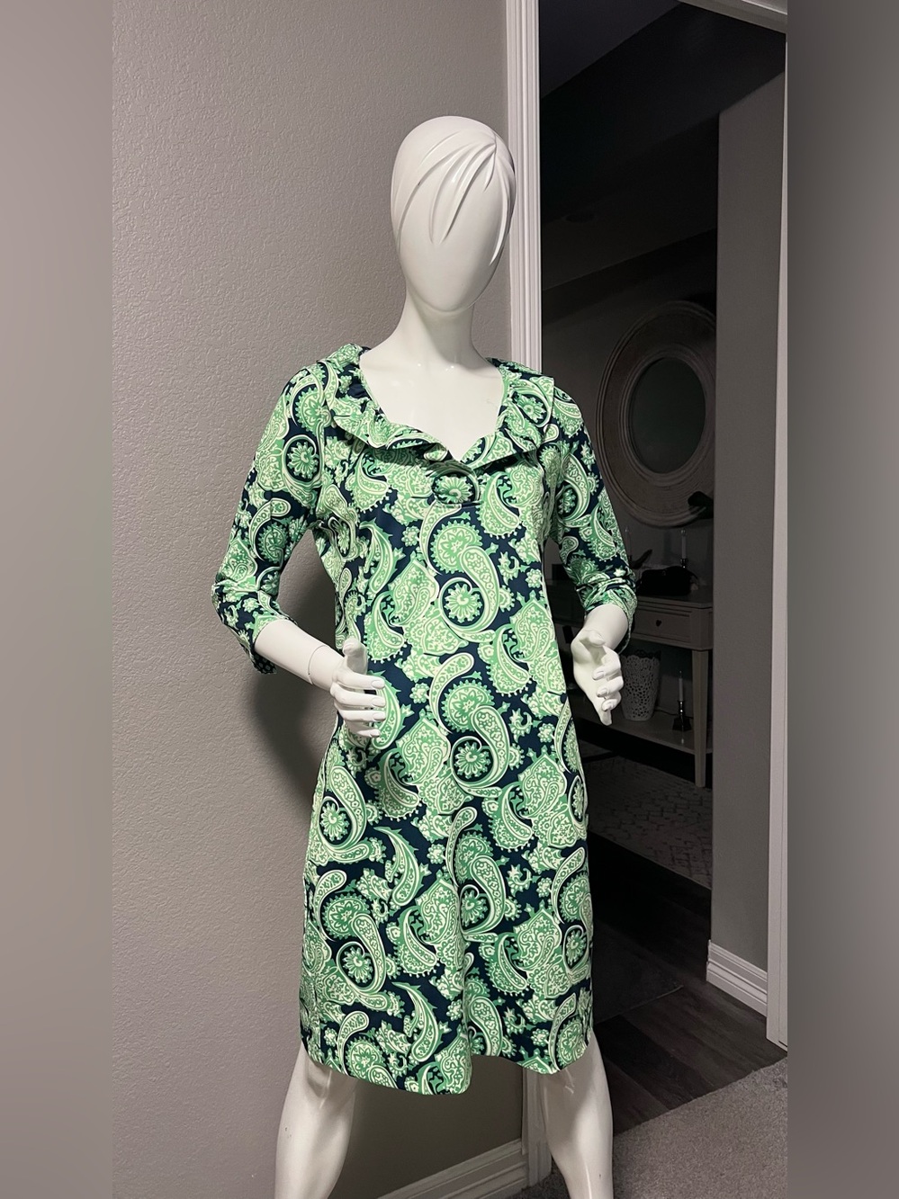 Gretchen Scott Designs "Plentiful Paisley" Ruffneck Dress size L